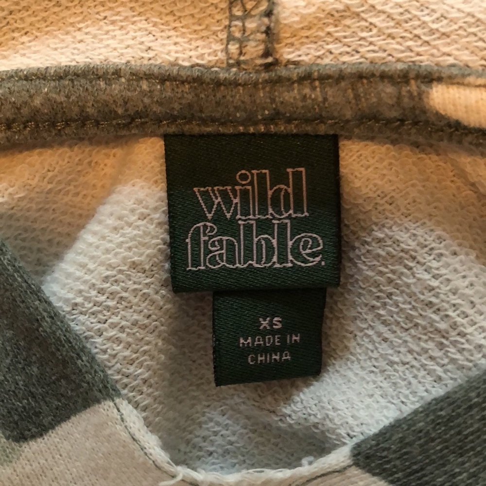 WILD FABLE Camo Cropped Hoodie - Picture 8 of 8